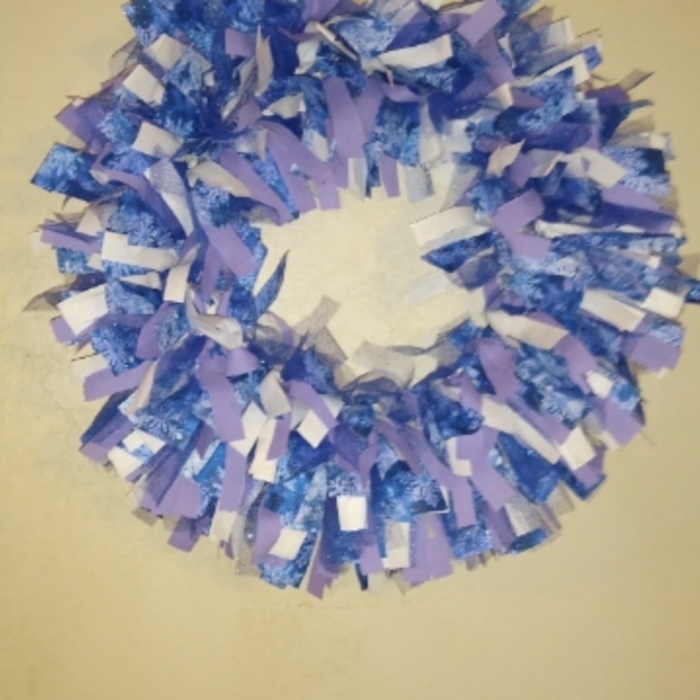 #18 Snowflake Round Fabric Wreath